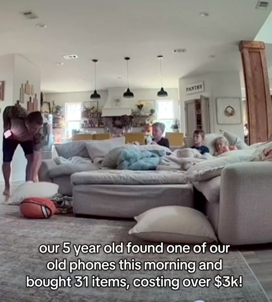 Родители были шокированы, когда узнали, что их ребёнок сделал такой дорогой заказ.
TikTok/@kirstmccall