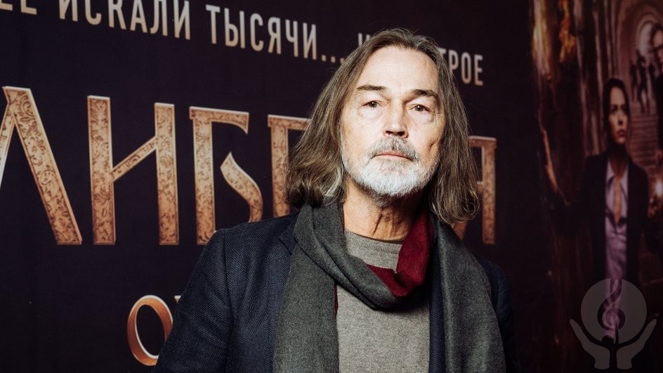    Никас Сафронов