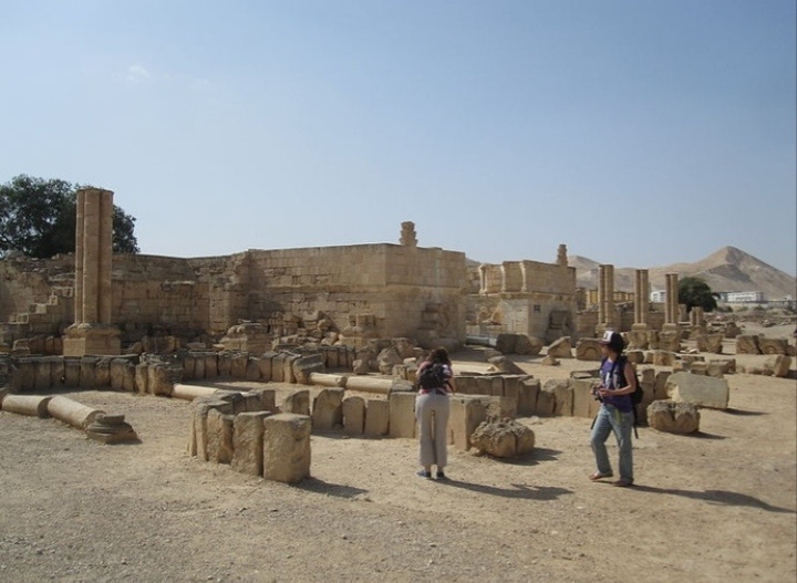 Очередной Диснейленд.