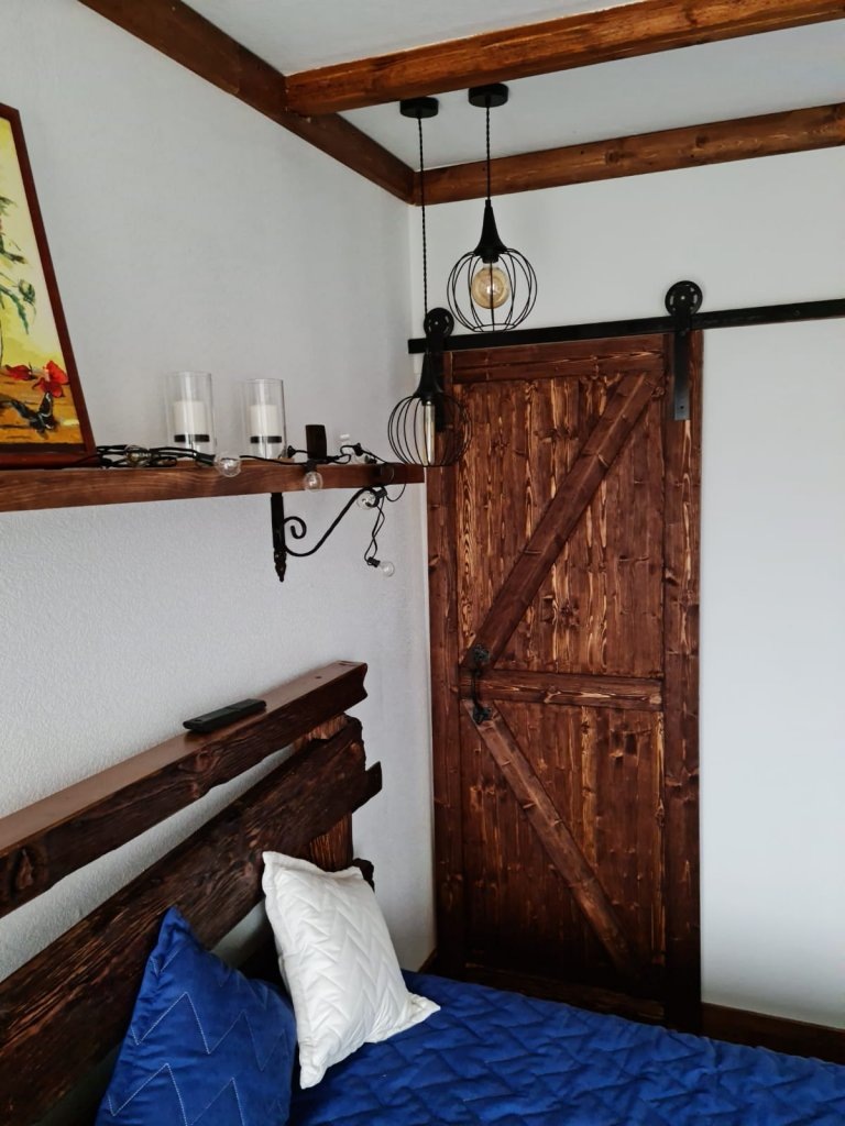 Двери после доработки заиграли! (про дверь на роликах будет отдельная статья чуть позже)