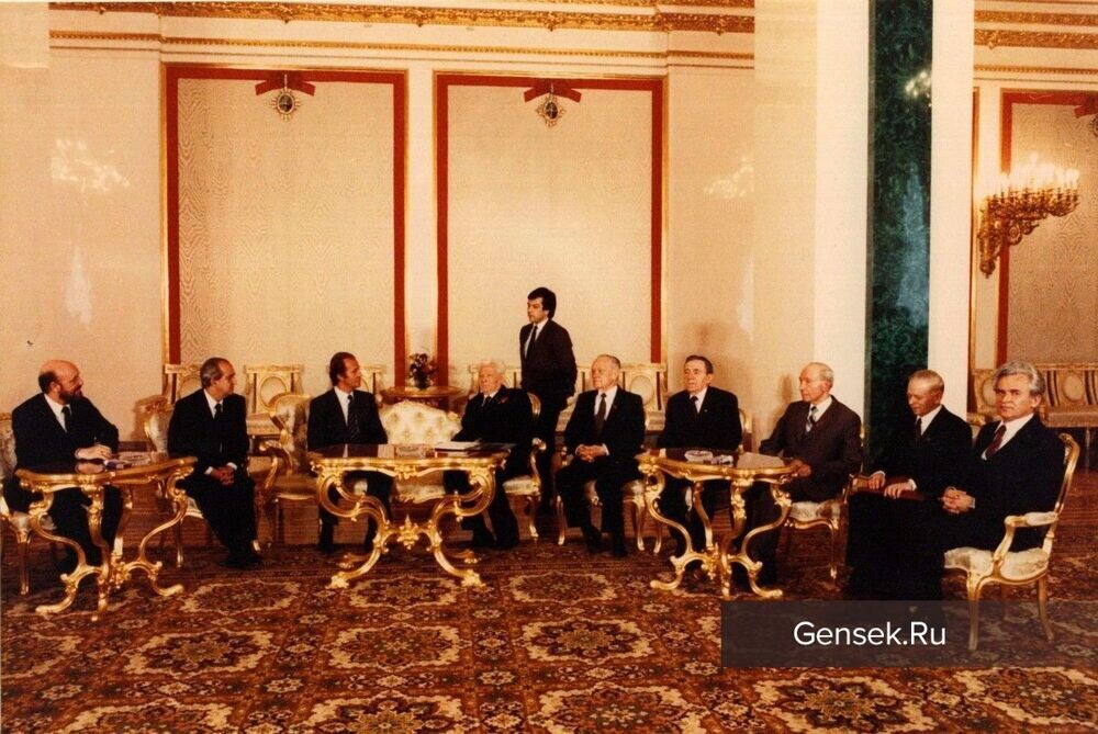 Беседа К.У. Черненко с королем Испании Хуаном Карлосом I в Кремле. 10 мая 1984.
