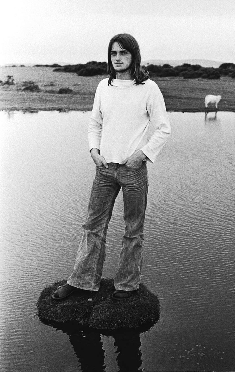 Майк Олдфилд на необитаемом острове