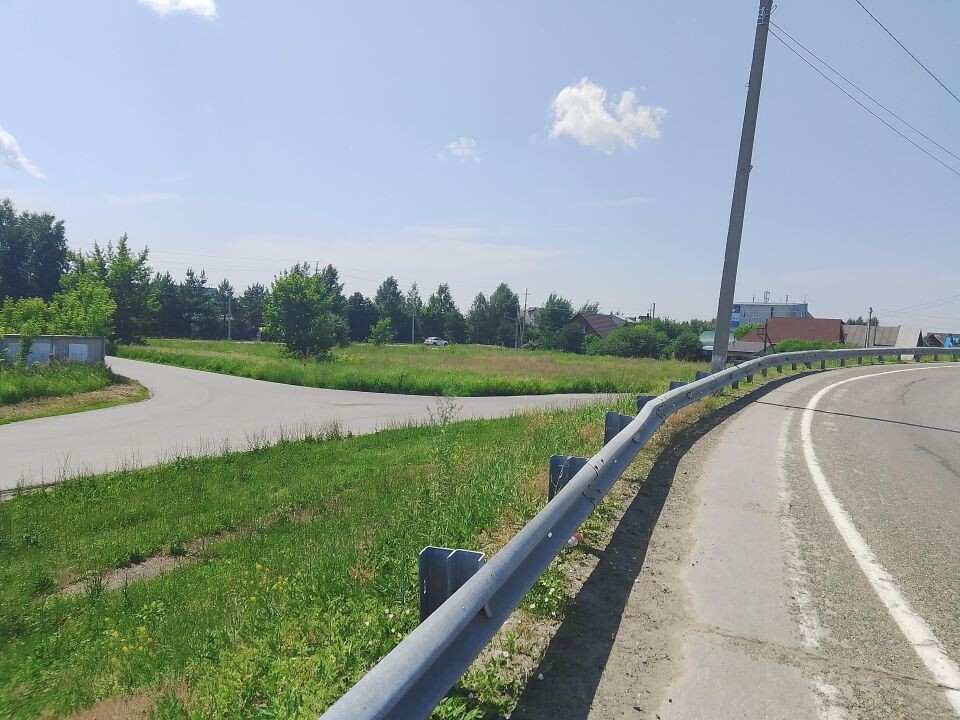    Фото участка и его окрестностей. Источник: "Мастерская Золотова"