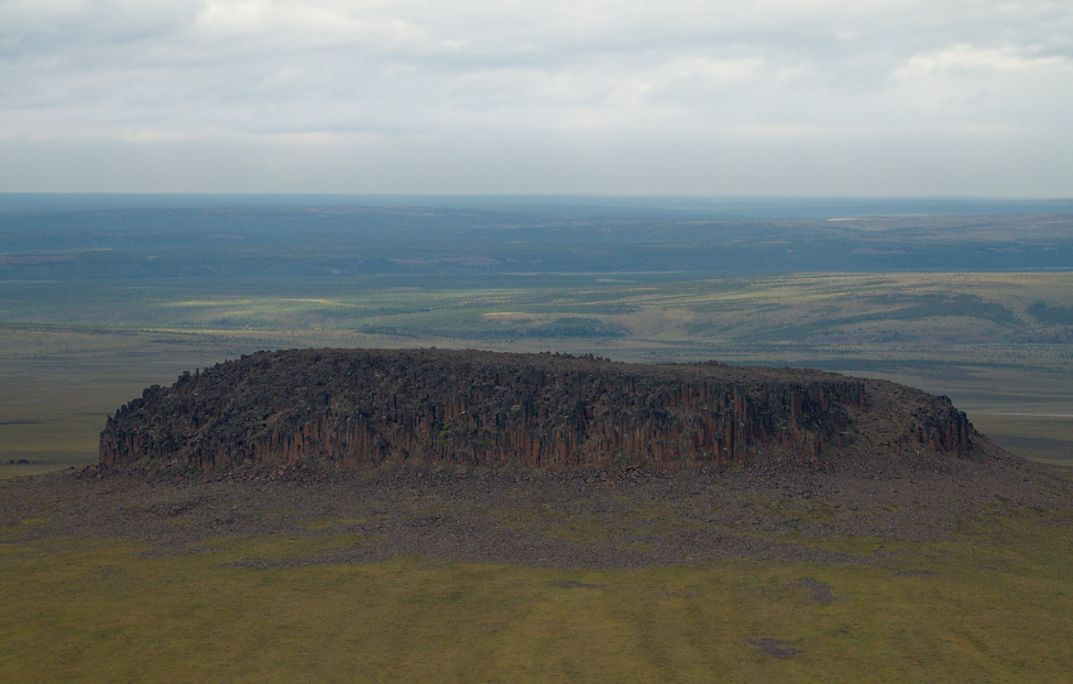 Здесь хранятся стратегические запасы Российской Федерации.