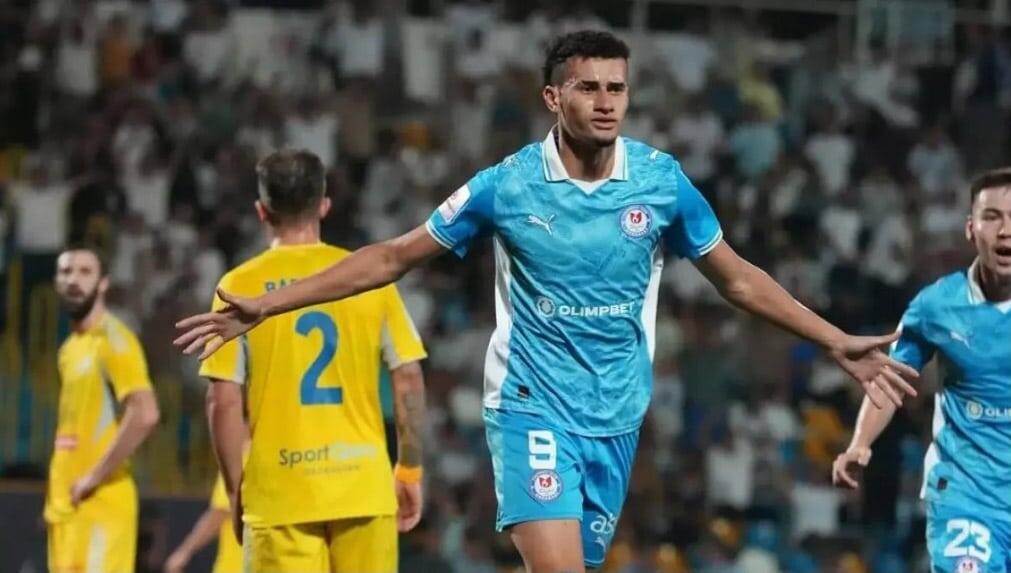    Бразильский шымкентец Эвертон Мораэс празднует победный гол / Фото: пресс-служба ФК «Ордабасы»