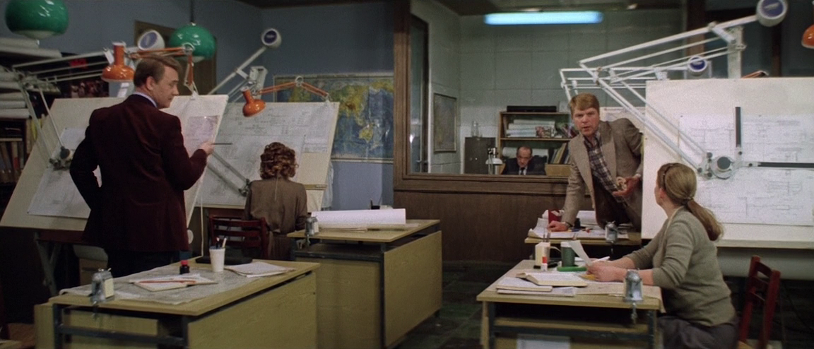 Кадр из фильма "Самая обаятельная и привлекательная" (1985)