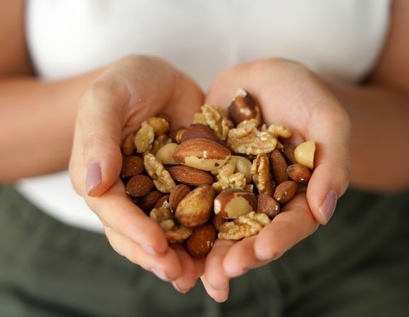 У тех, кто есть этот орех 3 раза в неделю, риск инфаркта снижается на 50%