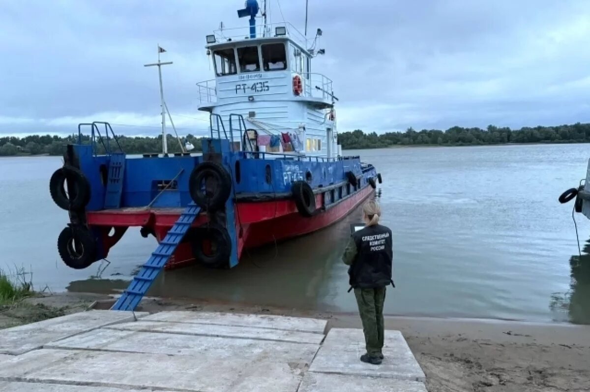    Сапбордистка, попавшая под баржу в Омской области, находится в реанимации