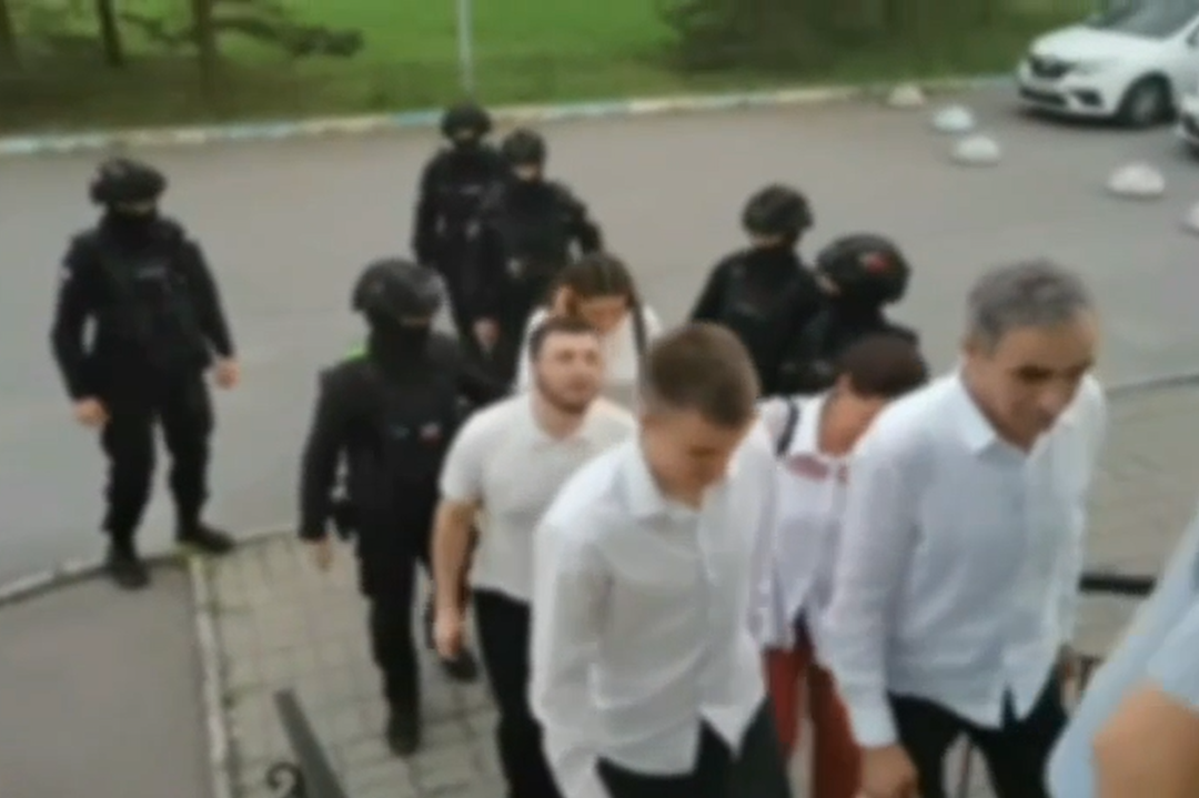 Скриншот видео.