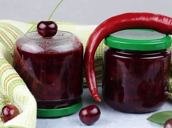 Вишнёвый чатни с имбирём, перцем чили и луком (на зиму)