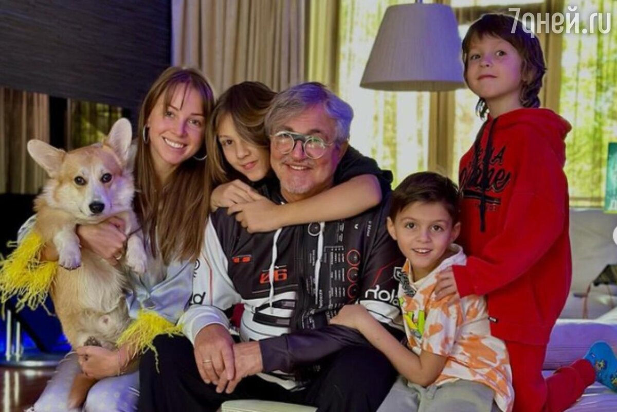    Семья Дмитрия Диброва соцсети