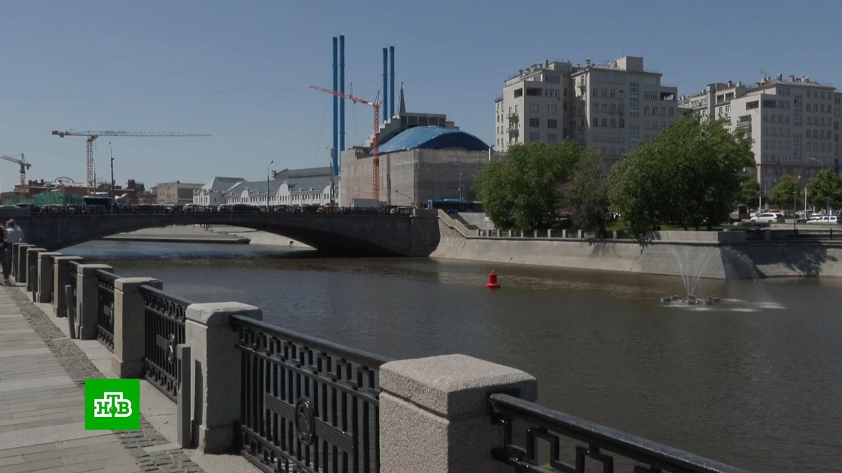    Новый пешеходный мост соединит стрелку Балчуга с Репинским сквером