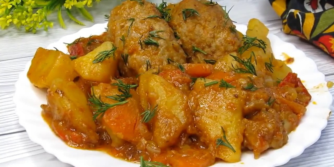 В СКОВОРОДУ всё сложил и ЗАБЫЛ. И вот он самый вкусный УЖИН без возни. Такое не приготовить... ну что вы.