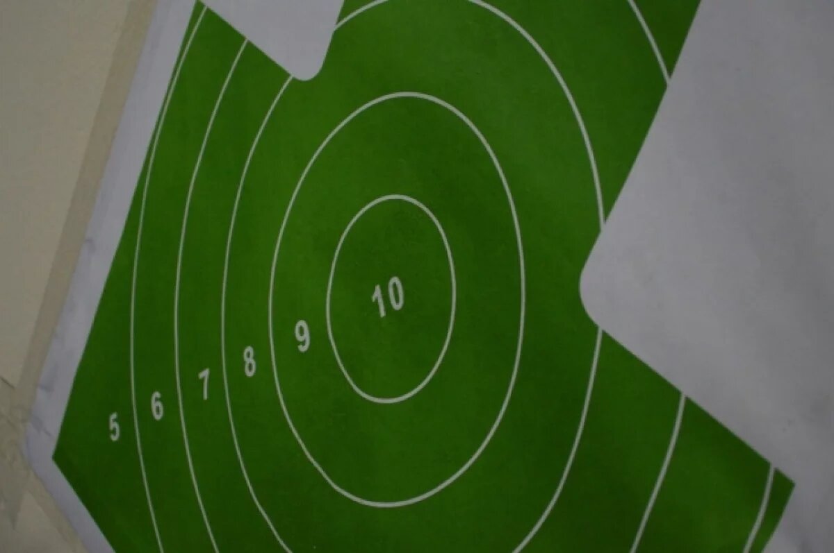    Ямальские спасатели соревновались в меткости в дартсе