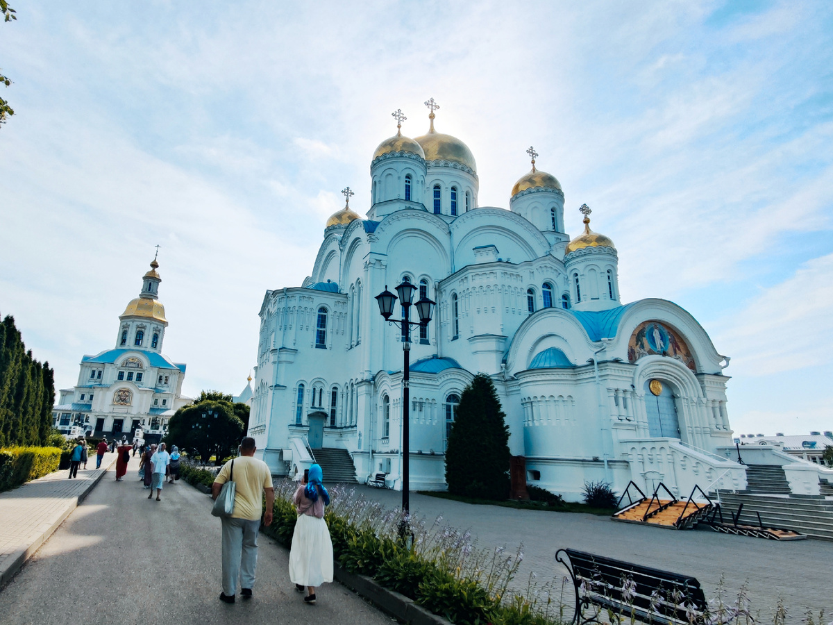 Свято-Троицкий Серафимо-Дивеевский женский монастырь. Все фото автора статьи.