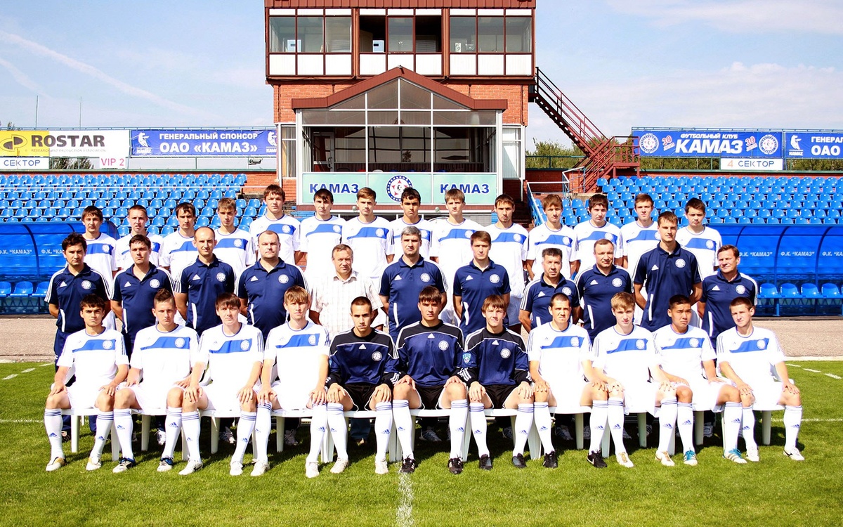 Футбольный клуб «КАМАЗ» образца 2012 года