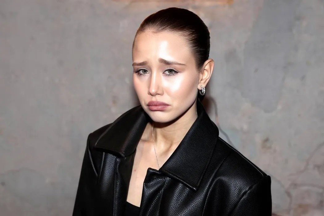 Журналисты раскопали неприятные факты семьи Авроры Кибы. Что на самом деле случилось с ее покойным отцом? Фото: соцсети.