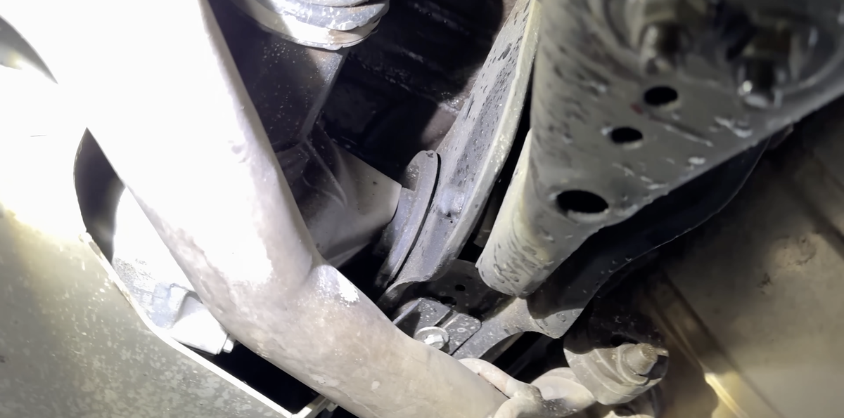 Сайлентблок заднего редуктора