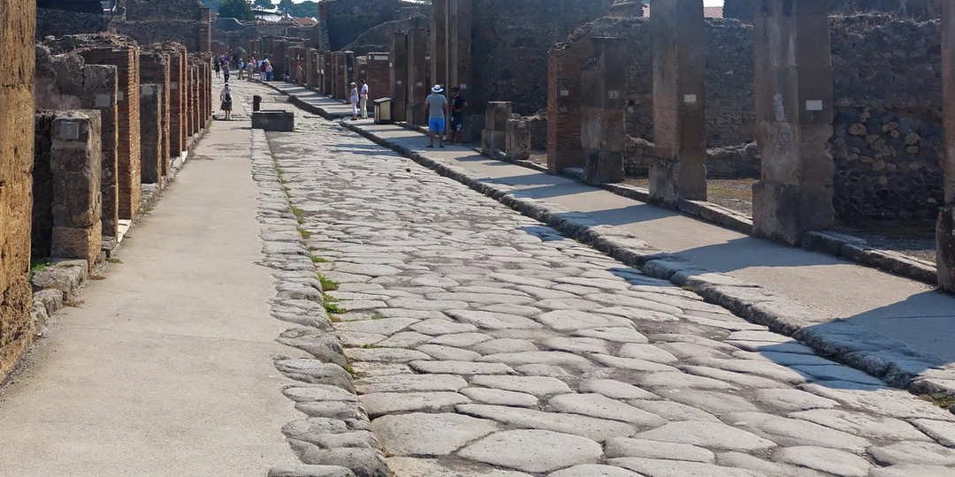 Как Рим строил дороги: основа империи и инженерный подвиг на тысячелетия