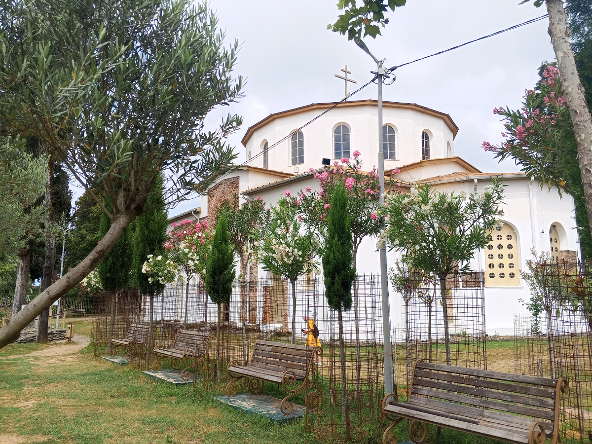 Храм 6 века в Дранде