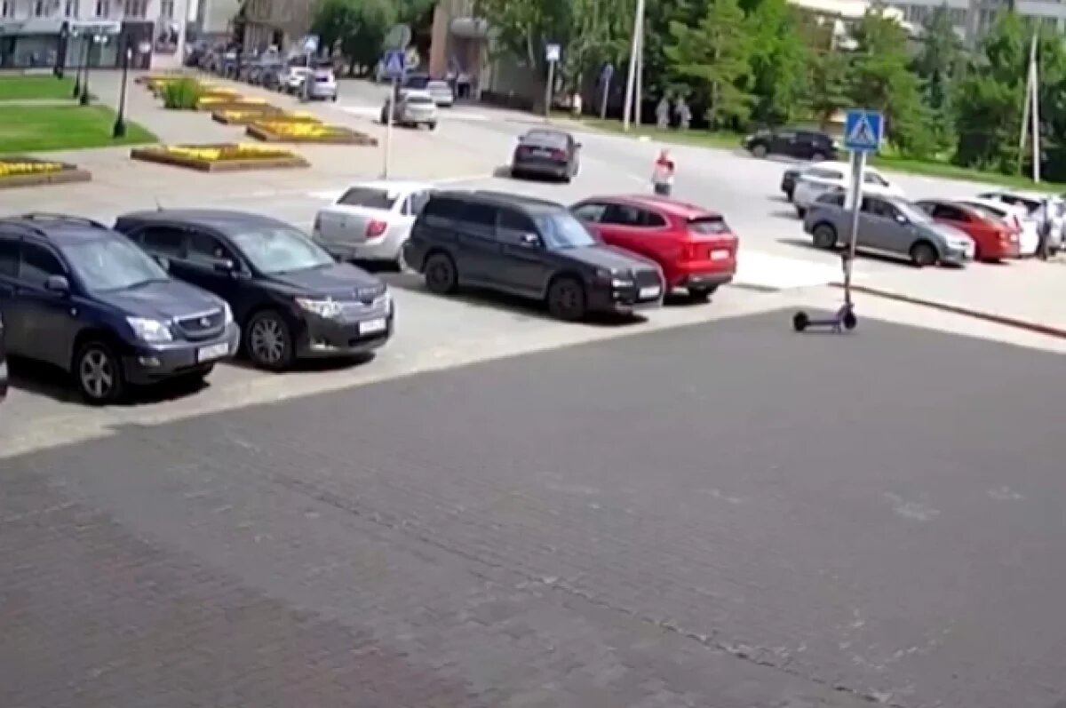    В ссоре на омской парковке пострадала 5-месячная малышка