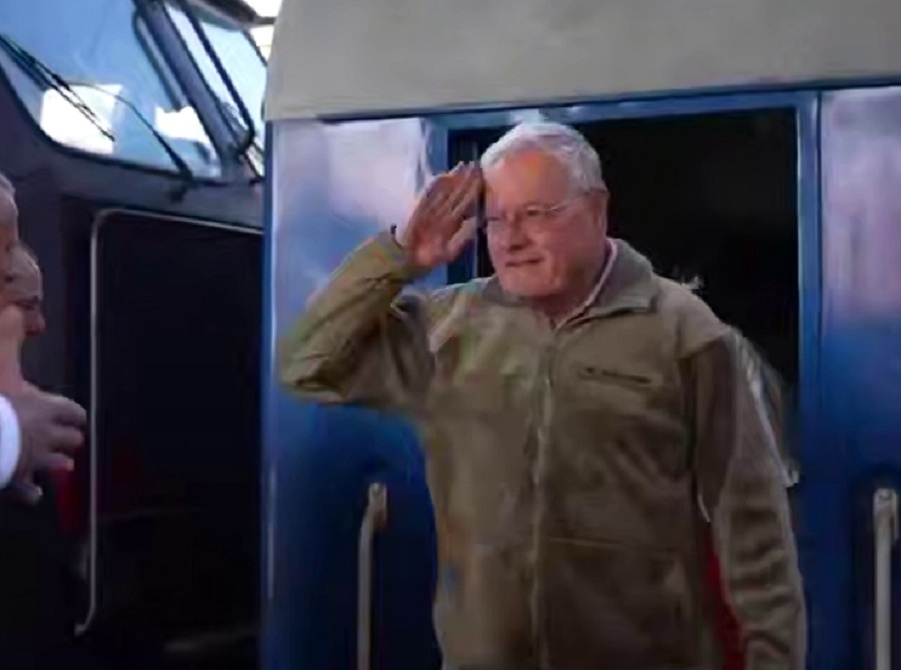   Келлог будет присматривать за Зеленским.