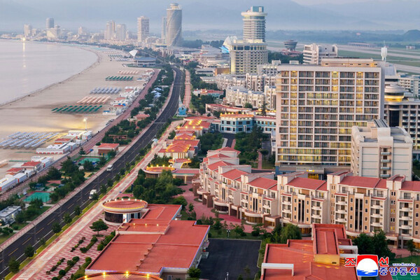 Вид на новую масштабную туристическую зону в городе Вонсан на Кальмасском полуострове КНДР / KCNA   📷