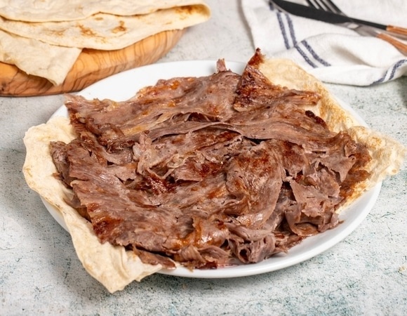 Москвичи сходят с ума по этому турецкому блюду — учимся готовить денер-кебаб дома