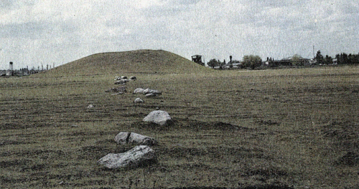 Пример древнего могильного кургана