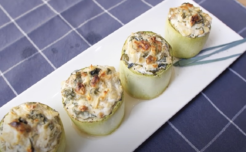 Фаршированные кабачки с творогом и орехами: воздушная начинка для летнего ужина