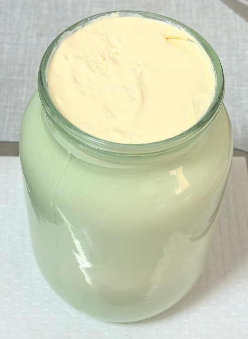 Домашняя сметана, литровая баночка.