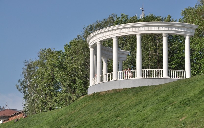    Громадный сом, значки для беременных, рев моторов и музыка из машин: что обсуждают ижевчане в соцсетях 14 июля