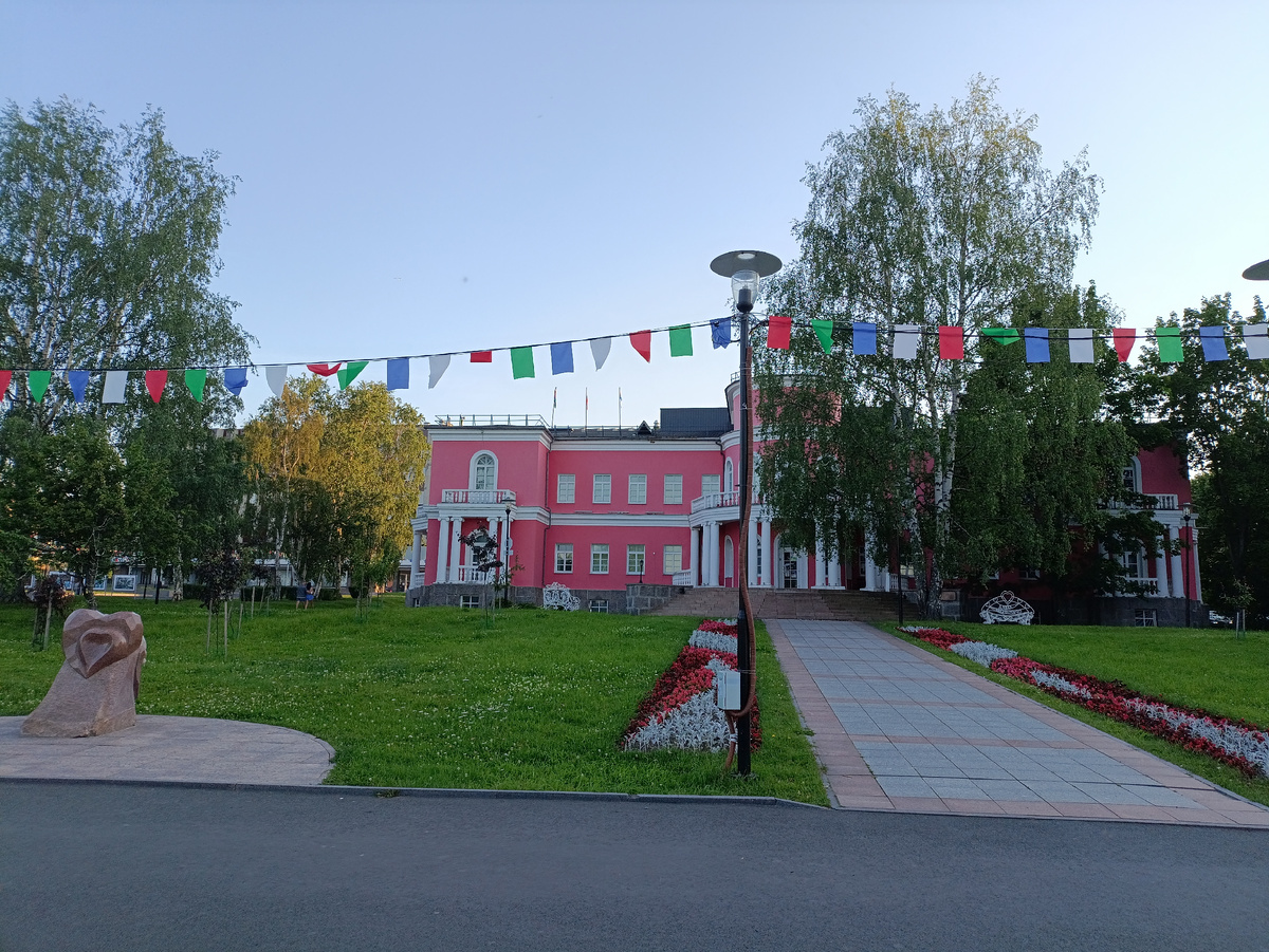 Кто зачем сюда ходит... 