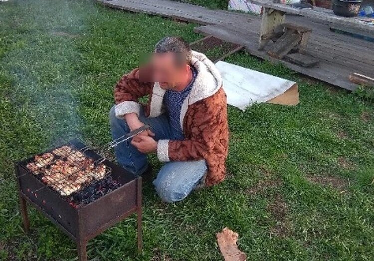 Мужчина более 20 лет проживал обычную жизнь. Фото: соцсети