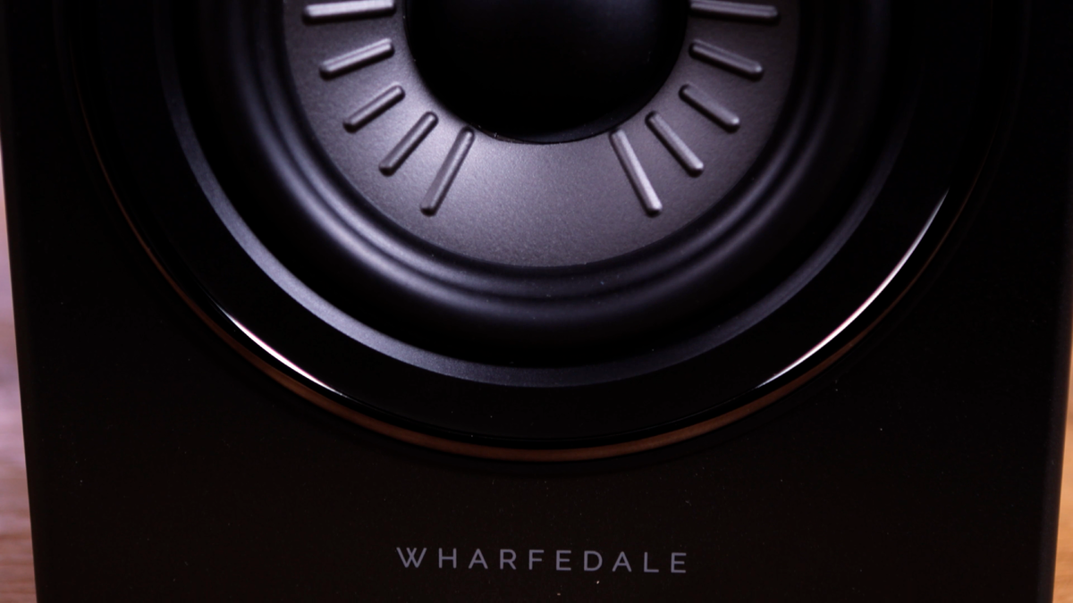 Wharfedale Diamond On-Wall 2