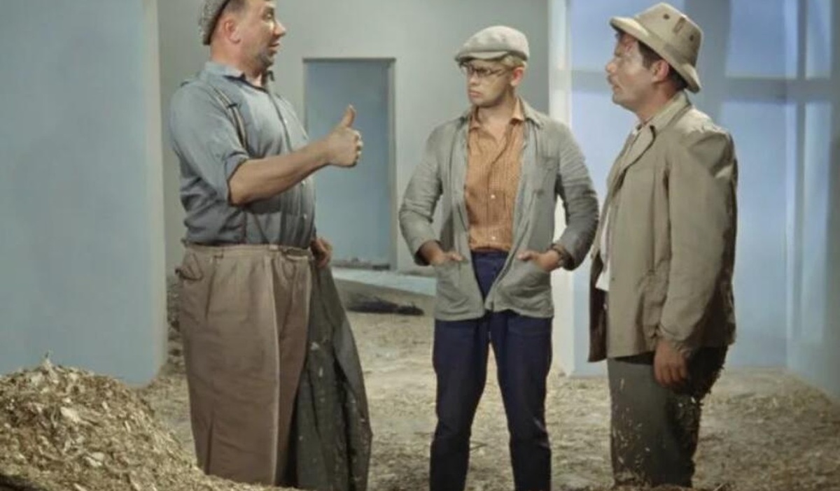    Фото: кадр из фильма "Операция Ы и другие приключения Шурика"