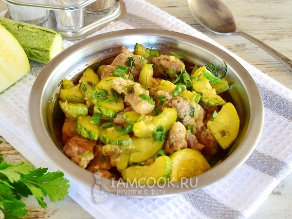 Кабачки с мясом на ужин: 7 простых блюд, которые мы готовим этим летом