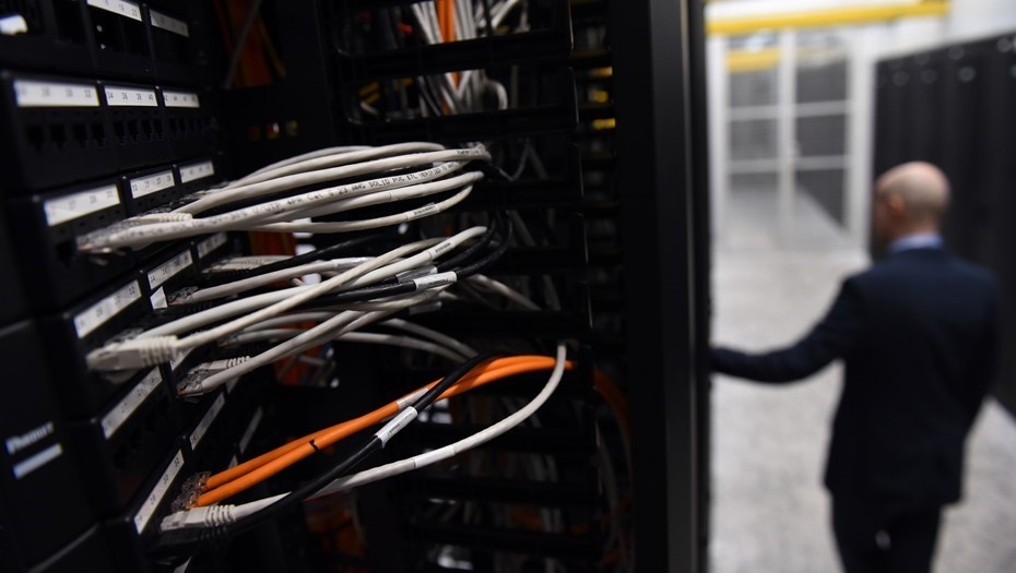    Дата-центр. Провода. Автор фото: Николаев Сергей/ДП