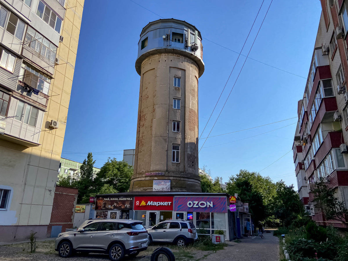 Водонапорная башня в Ейске (июль 2025)