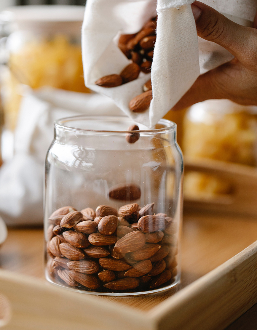 pexels📷Польза миндаля связана с высоким содержанием антиоксидантов, клетчатки, кальция и магния