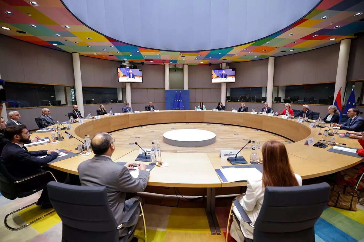 © Photo : official site of the Prime Minister of RA