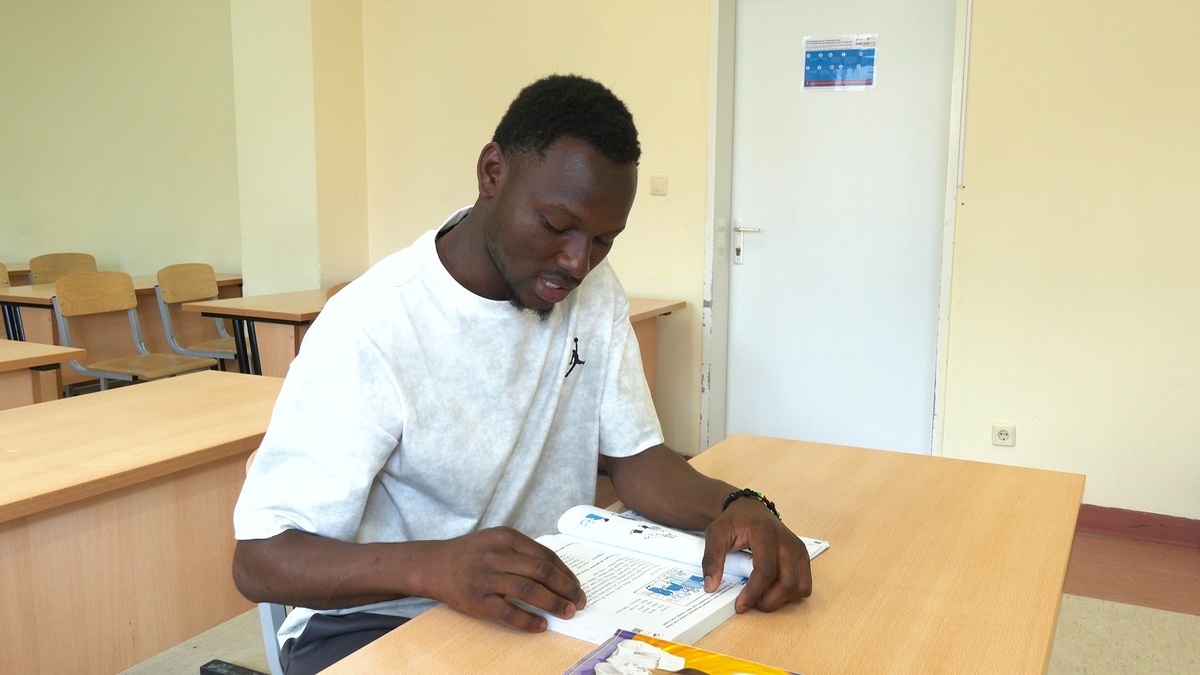    50 студентов-иностранцев примут на первый курс ЮГУ