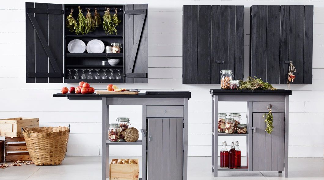 Поскольку вещь дизайнерская, то выпущена ограниченным тиражом и давным-давно снята с продажи