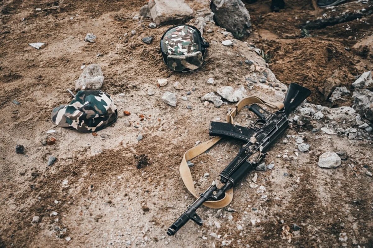    В районе Купянска Перс вместе с боевиками был уничтожен. Разбит целый диверсионный отряд.