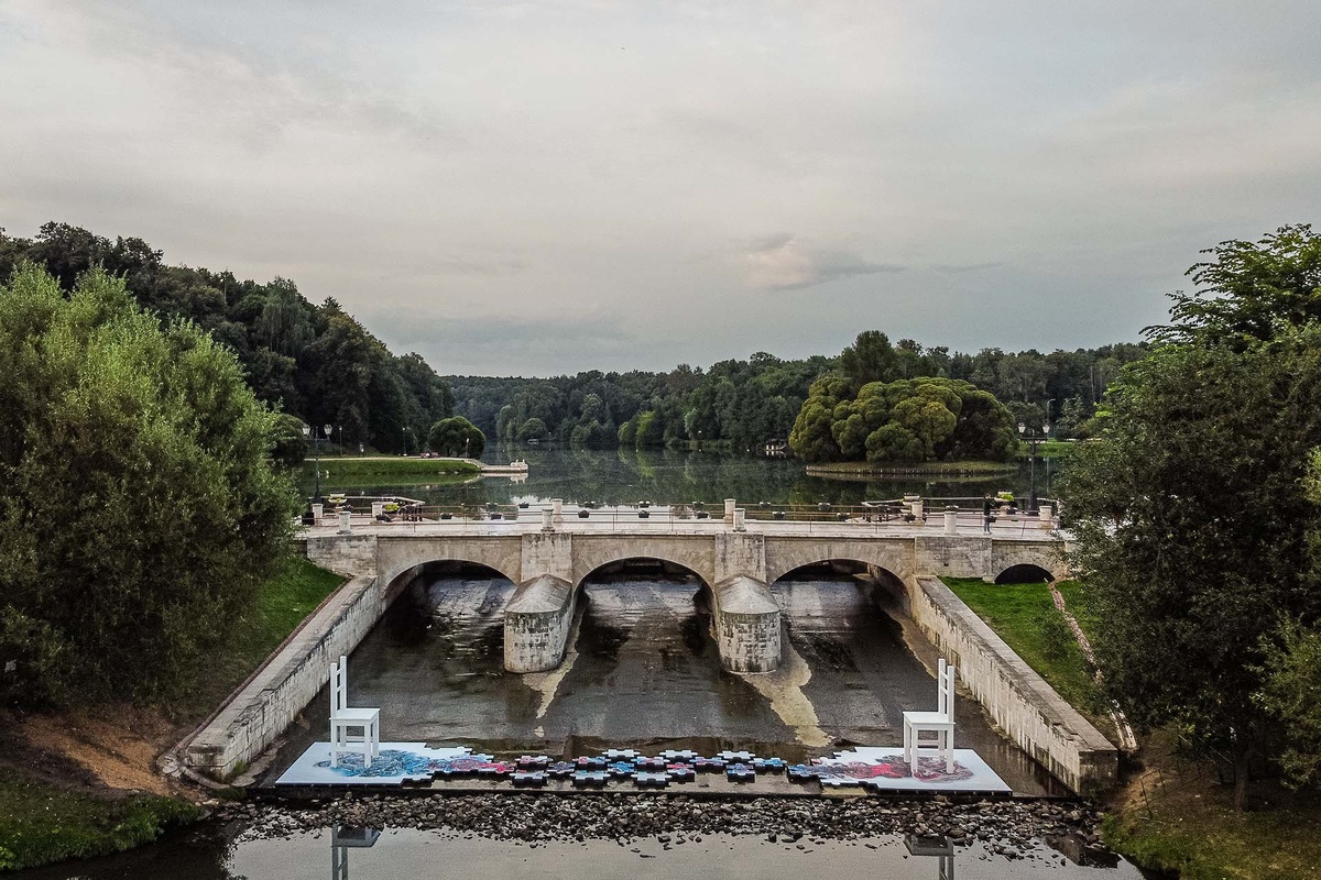    Марина Звягинцева, «Притяжение»