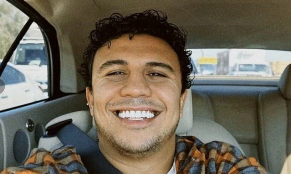    Социальные сети