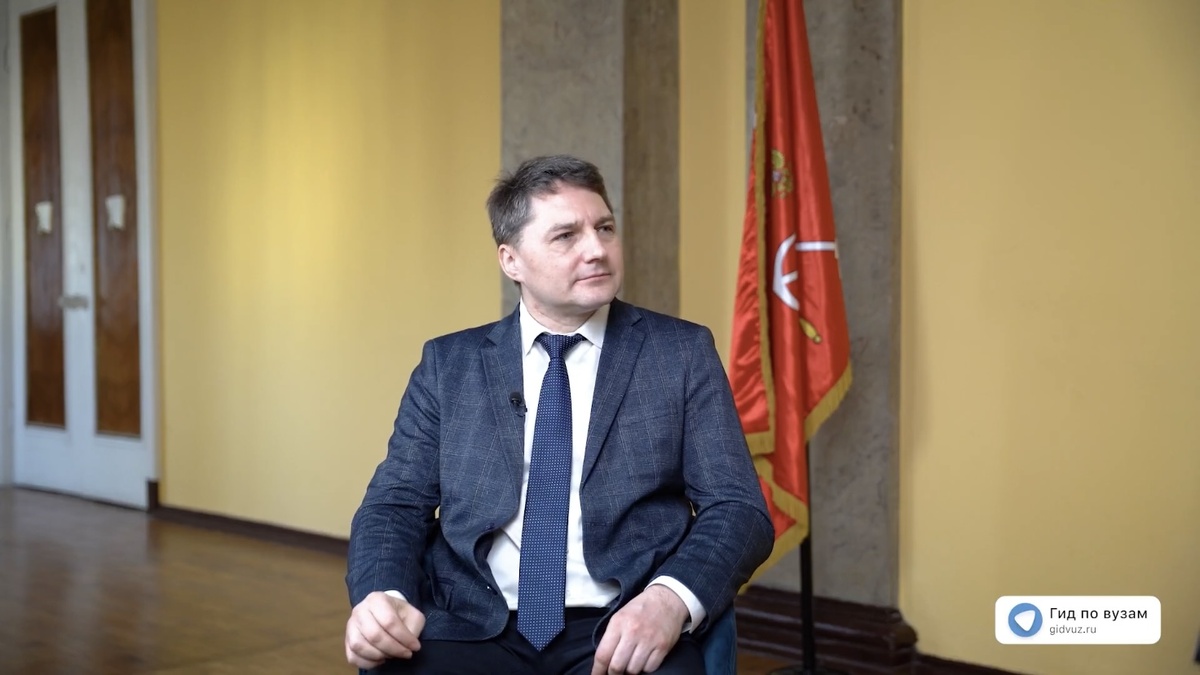 Матвеев Петр Владимирович – к.т.н., декан естественнонаучного факультета «О» БГТУ «Военмех» им. Д. Ф. Устинова. СМИ «Гид по вузам».