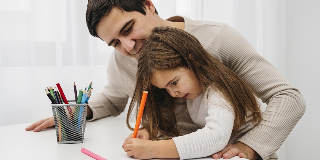 «Детям приходится переучиваться». Чему не стоит учить будущего первоклассника