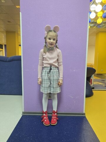 Анечка появилась на свет на 26 неделе беременности, крошечной и слабой