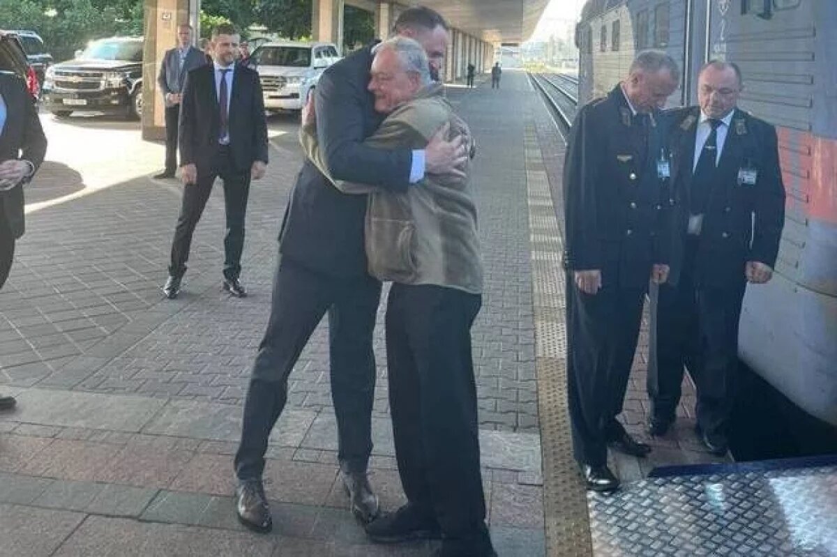    Блохин: Трамп хочет поставлять Украине оружие из-за денег